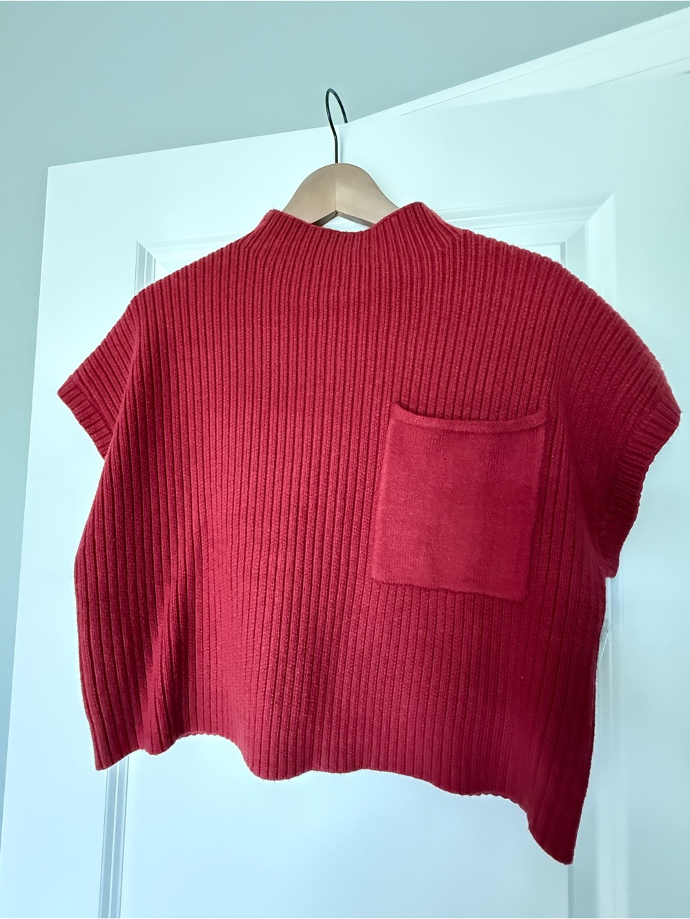 Lizard Thicket Red Ribbed Short-Sleeve Sweater with Pocket
